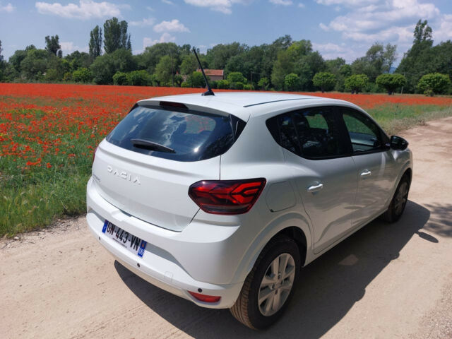 Renault Sandero 2023 року