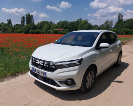 Renault Sandero 2023 року