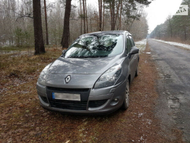 Renault Scenic 2010 года