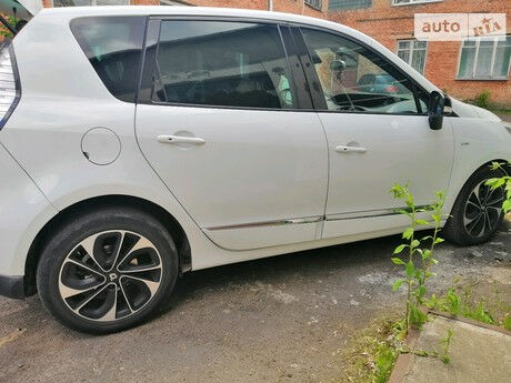 Рено Сценик 2014 года Renault Scenic 2014 года