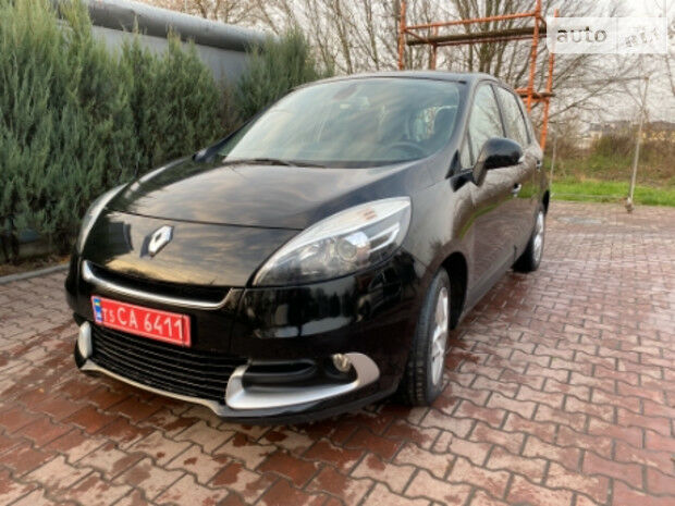 Renault Scenic 2012 года