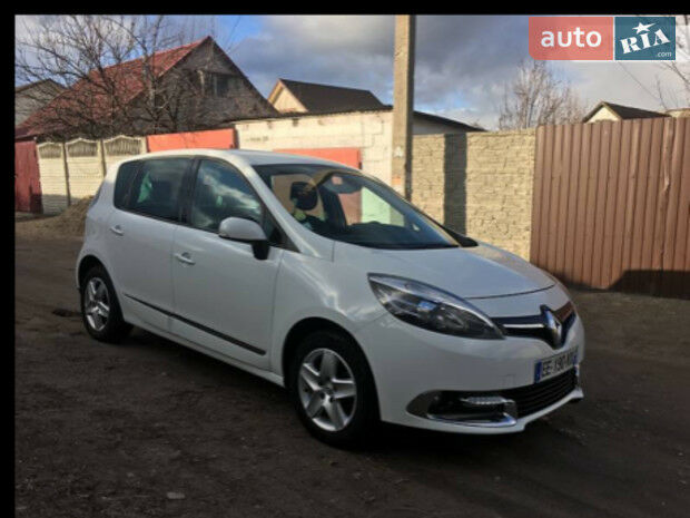 Renault Scenic 2016 года