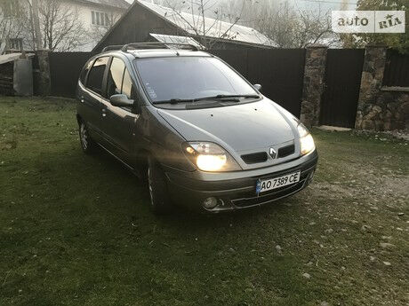 Renault Scenic 2000 года