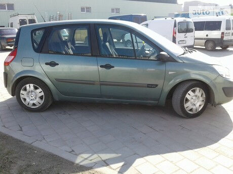 Рено Сценик 2003 року Renault Scenic 2003 року
