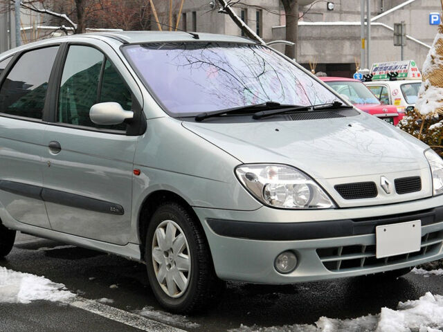 Рено Сценик 2003 року Renault Scenic 2003 року