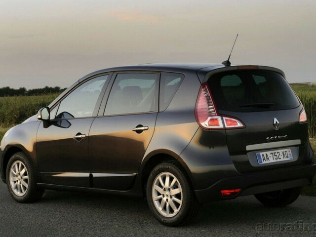 Renault Scenic 2010 года