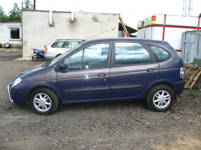 Renault Scenic 2000 року