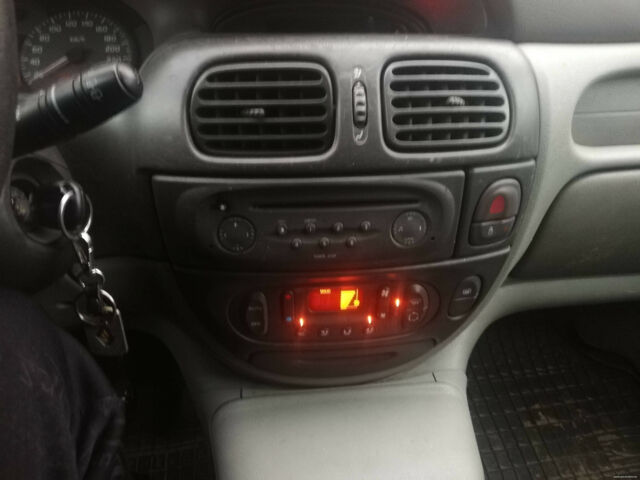 Renault Scenic 2003 року