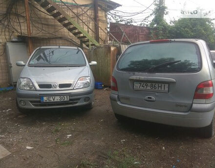 Renault Scenic 2002 года