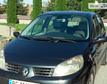 Renault Scenic 2005 года