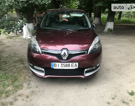 Renault Scenic 2015 года