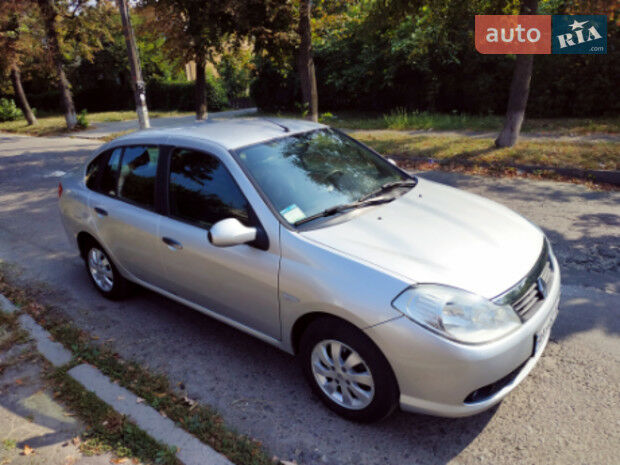 Рено Симбол 2008 року Renault Symbol 2008 року