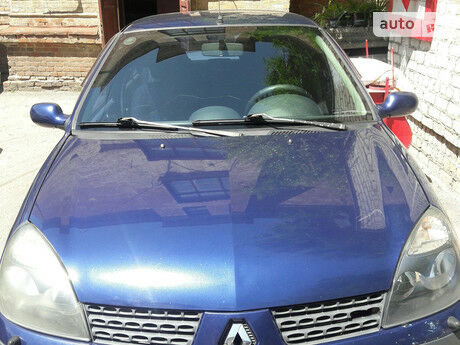 Рено Симбол 2002 года Renault Symbol 2002 года