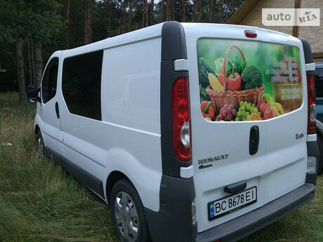 Renault Trafic груз.-пасс. 2012 года