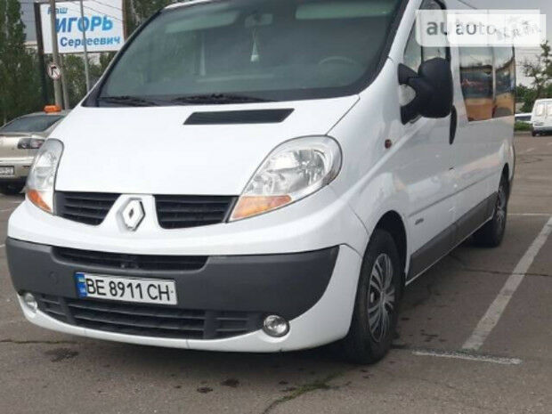 Renault Trafic пасс. 2007 года