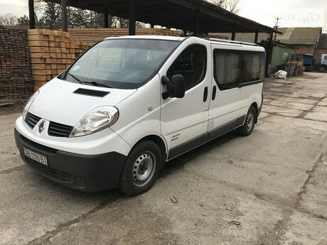 Рено Трафик пасс. 2008 року Renault Trafic пасс. 2008 року