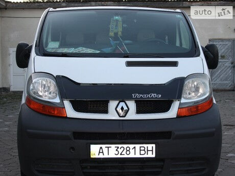 Рено Трафик пасс. 2001 года Renault Trafic пасс. 2001 года