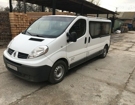 Renault Trafic пасс. 2008 года