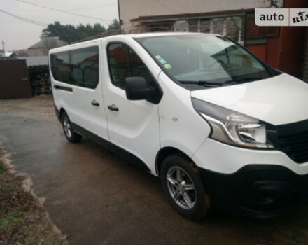 Renault Trafic пасс. 2017 года