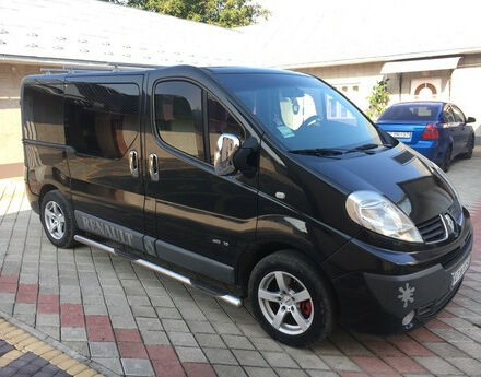 Renault Trafic пасс. 2007 года