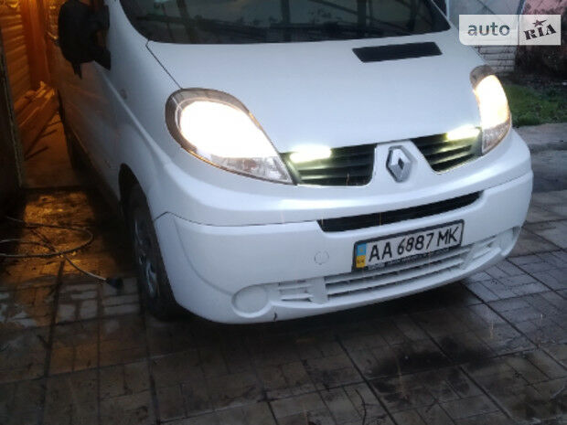 Renault Trafic 2011 года