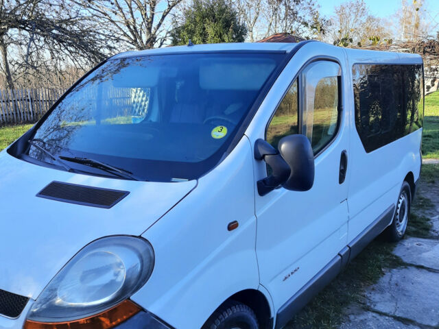 Renault Trafic 2002 року