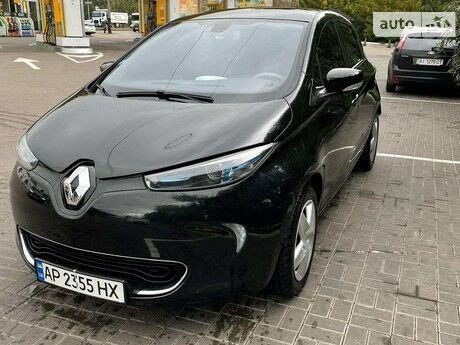 Renault Zoe 2015 года