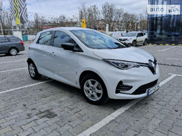 Renault Zoe 2020 года