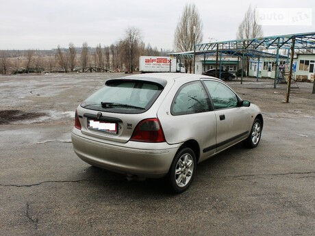 Ровер 200 1998 року Rover 200 1998 року