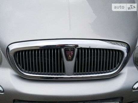 Ровер 45 2000 року Rover 45 2000 року