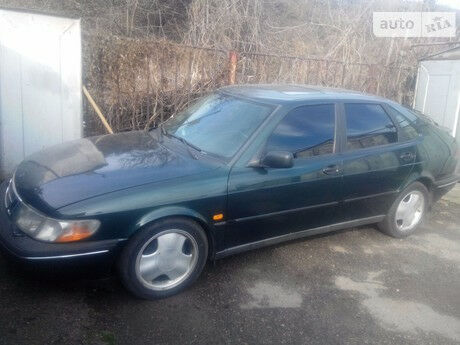 Saab 900 1996 року