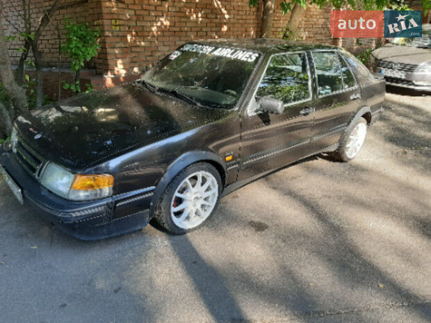 Saab 9000 1988 року