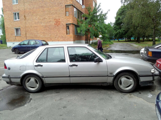 Сааб 9000 1997 года Saab 9000 1997 года