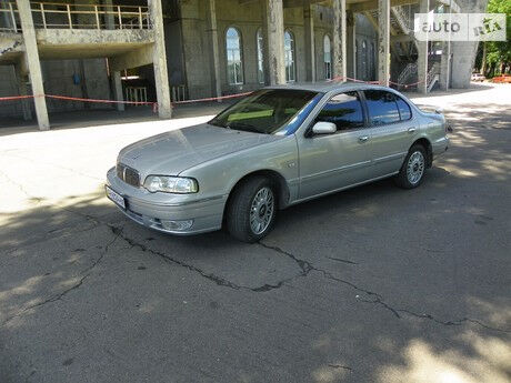 Самсунг СМ5 2004 року Samsung SM5 2004 року