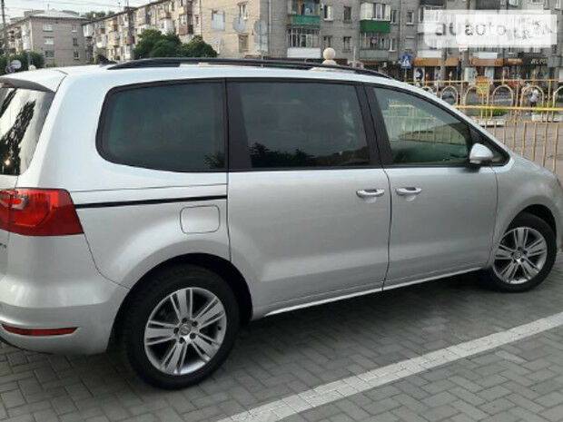 SEAT Alhambra 2015 года