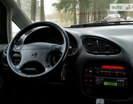 SEAT Alhambra 1999 года