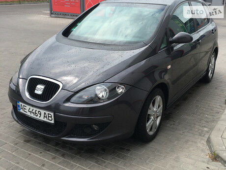 SEAT Altea 2004 року