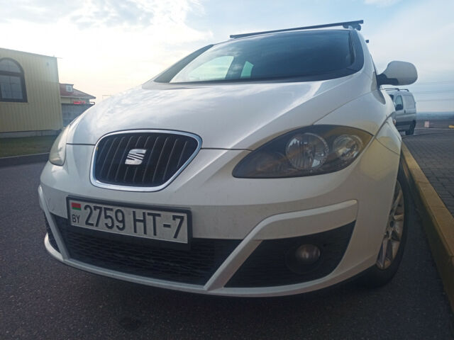 Сеат Алтеа 2011 года SEAT Altea 2011 года