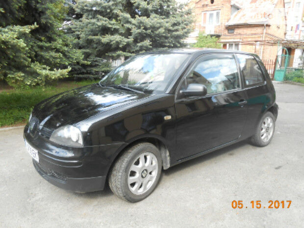 SEAT Arona 2001 року