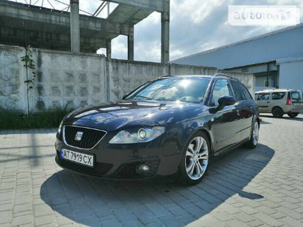 SEAT Exeo 2011 года