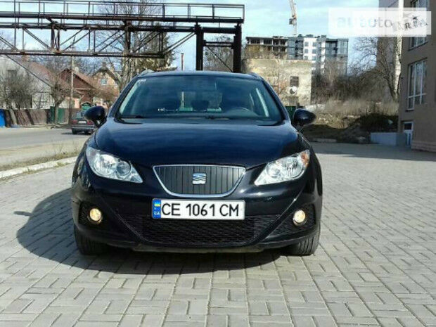 SEAT Ibiza 2011 року