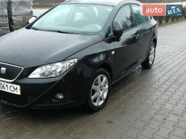 SEAT Ibiza 2011 року