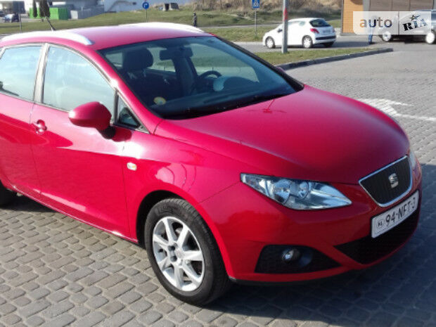 SEAT Ibiza 2010 года