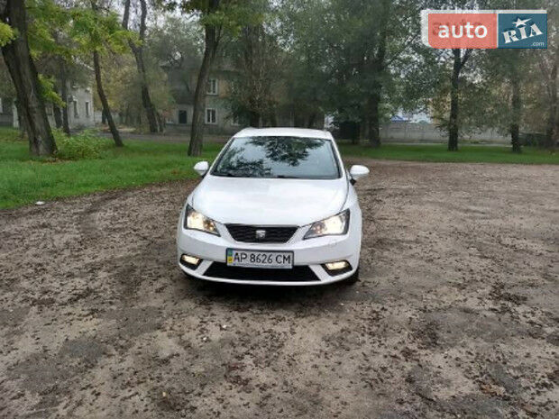 SEAT Ibiza 2013 року