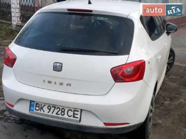 SEAT Ibiza 2010 года