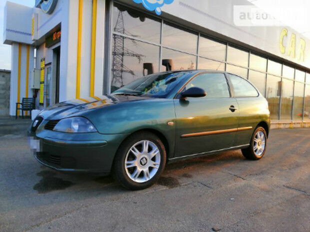 SEAT Ibiza 2003 года