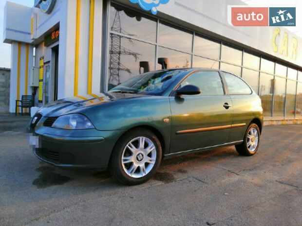 SEAT Ibiza 2003 року