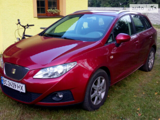 SEAT Ibiza 2011 року