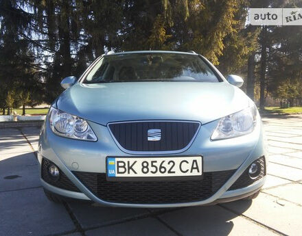 SEAT Ibiza 2011 року