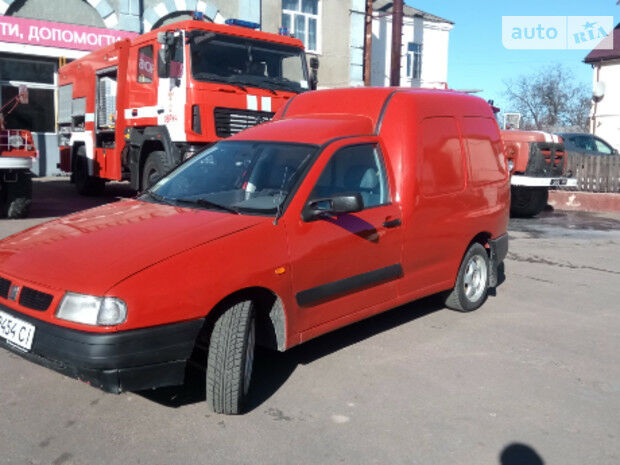 Сеат Инка 1999 года SEAT Inca 1999 года